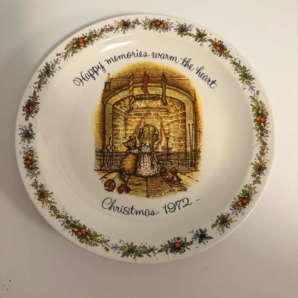Holly Hobbie Christmas 1972, 10" Porcelain Commemorative Edition Plate Vtg 70's